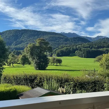 Traumhafte 2-zimmer-wohnung Am Chiemsee アパート