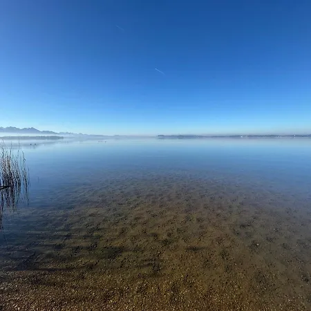 Traumhafte 2-zimmer-wohnung Am Chiemsee Mit Bergblick *